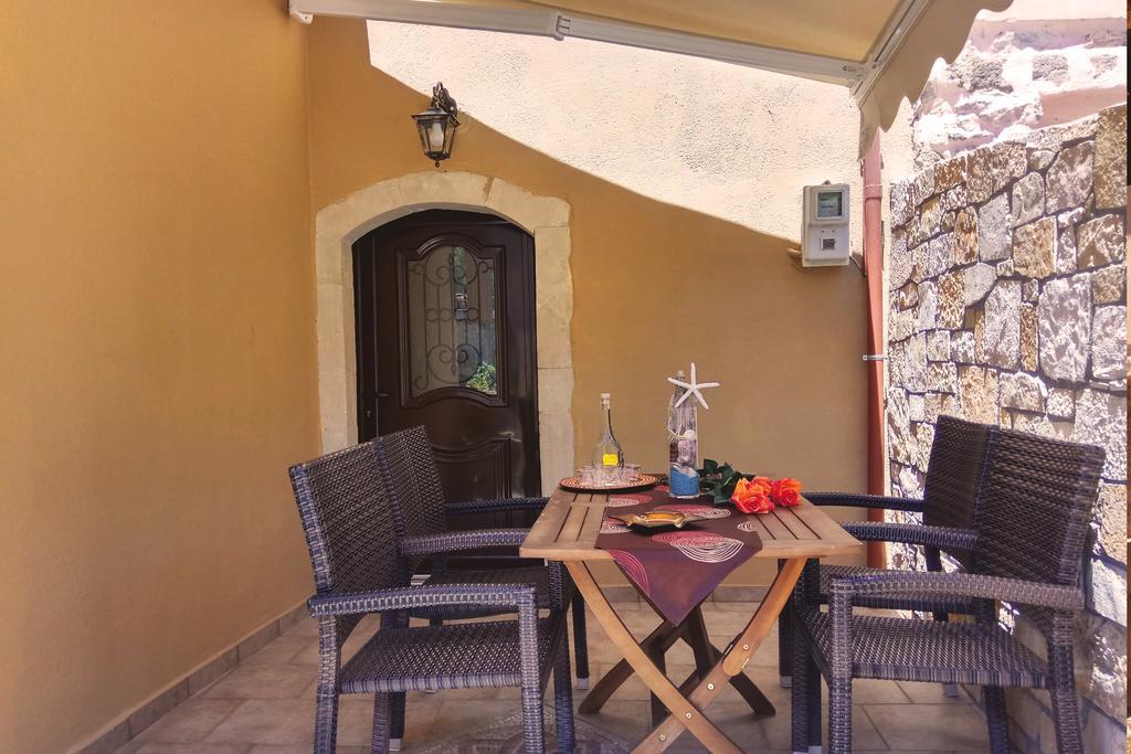 Villa Galanthus Listaros Exterior photo